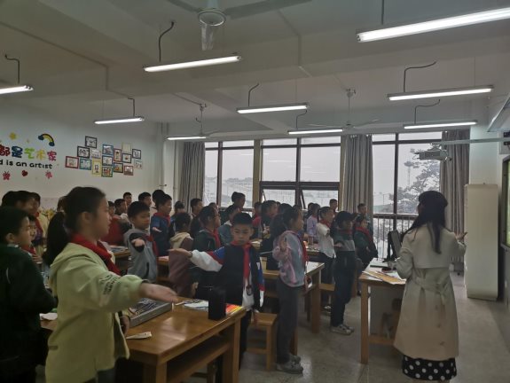 D:\艺体组资料\2020~2021学年第一学期\第三次艺体组教研活动\mmexport1603844447290.jpgmmexport1603844447290